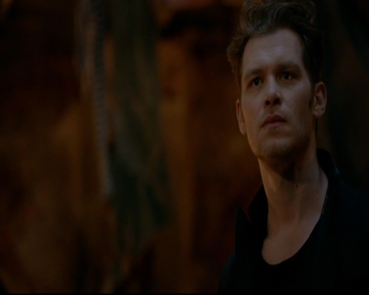 VampireDiariesWorld-dot-nl_TheOriginals_3x22TheBloodyCrown1610.jpg