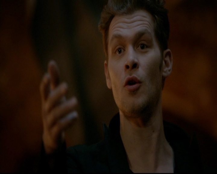 VampireDiariesWorld-dot-nl_TheOriginals_3x22TheBloodyCrown1700.jpg