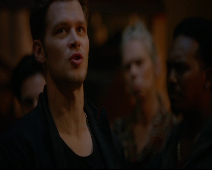 VampireDiariesWorld-dot-nl_TheOriginals_3x22TheBloodyCrown1737.jpg