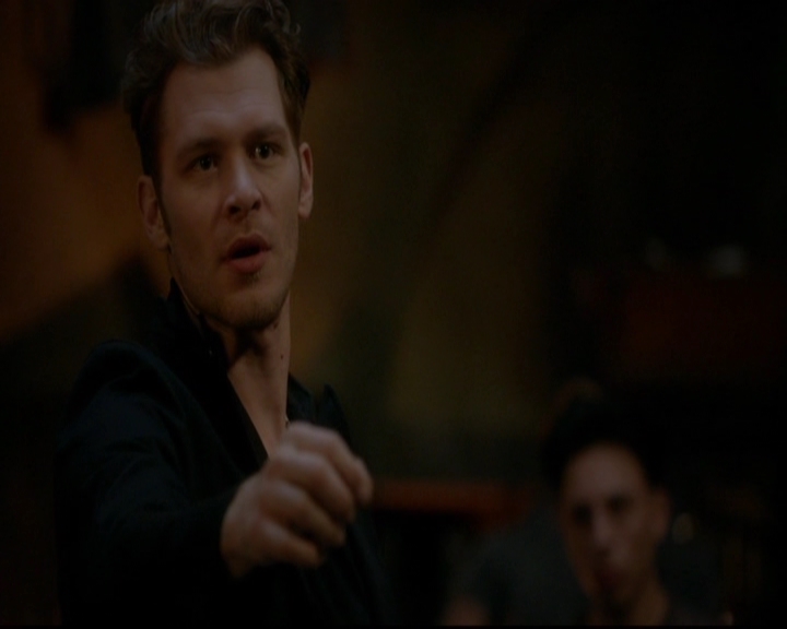 VampireDiariesWorld-dot-nl_TheOriginals_3x22TheBloodyCrown1757.jpg