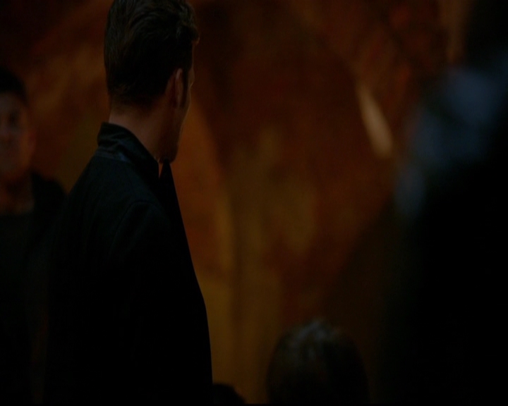 VampireDiariesWorld-dot-nl_TheOriginals_3x22TheBloodyCrown1790.jpg