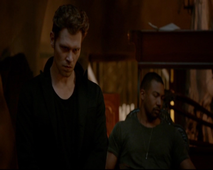 VampireDiariesWorld-dot-nl_TheOriginals_3x22TheBloodyCrown1846.jpg