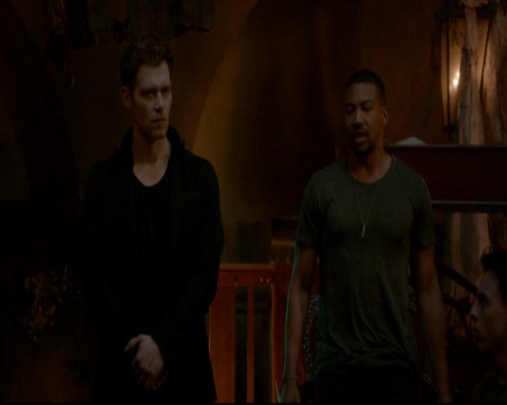 VampireDiariesWorld-dot-nl_TheOriginals_3x22TheBloodyCrown1857.jpg