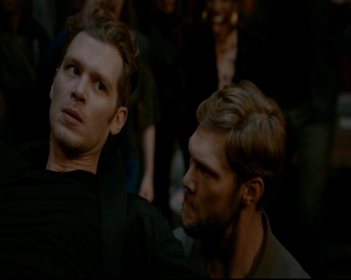VampireDiariesWorld-dot-nl_TheOriginals_3x22TheBloodyCrown1892.jpg