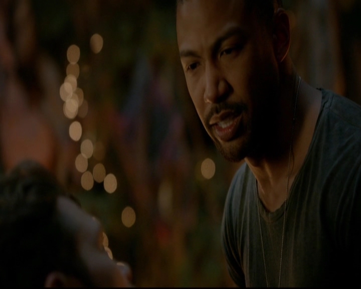 VampireDiariesWorld-dot-nl_TheOriginals_3x22TheBloodyCrown1895.jpg