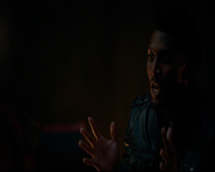 VampireDiariesWorld-dot-nl_TheOriginals_3x22TheBloodyCrown2087.jpg