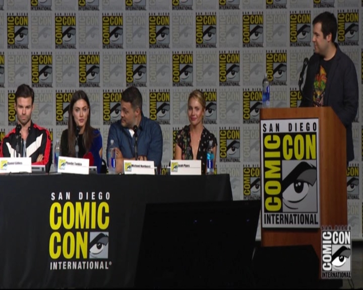 VampireDiariesWorld-dot-nl_TheOriginals_Season3-2015ComicConPanel0254.jpg