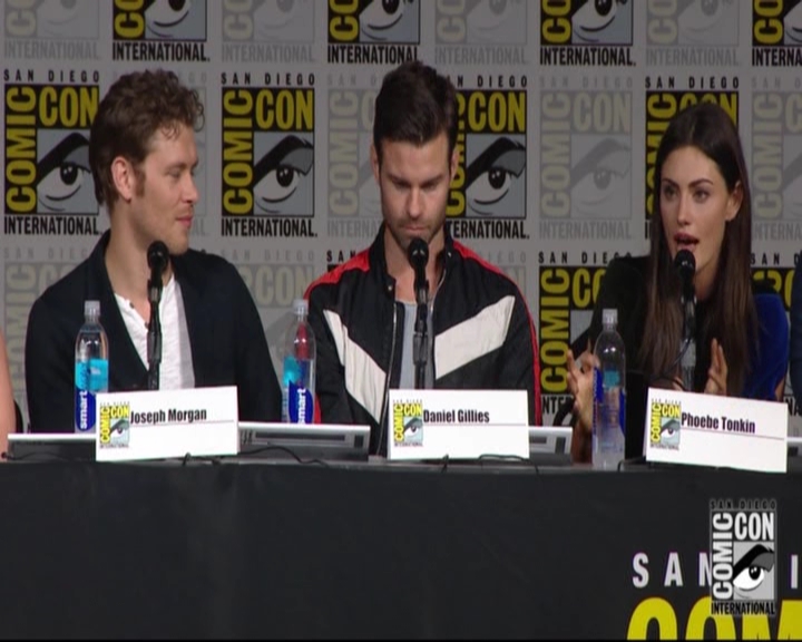 VampireDiariesWorld-dot-nl_TheOriginals_Season3-2015ComicConPanel0285.jpg