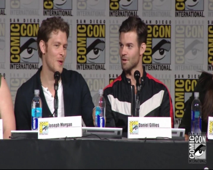 VampireDiariesWorld-dot-nl_TheOriginals_Season3-2015ComicConPanel0386.jpg