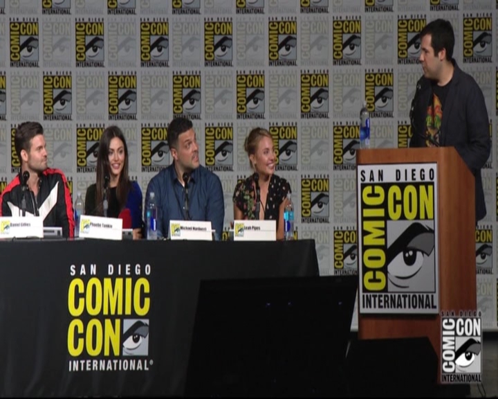 VampireDiariesWorld-dot-nl_TheOriginals_Season3-2015ComicConPanel0435.jpg