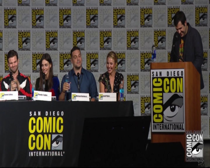 VampireDiariesWorld-dot-nl_TheOriginals_Season3-2015ComicConPanel0972.jpg