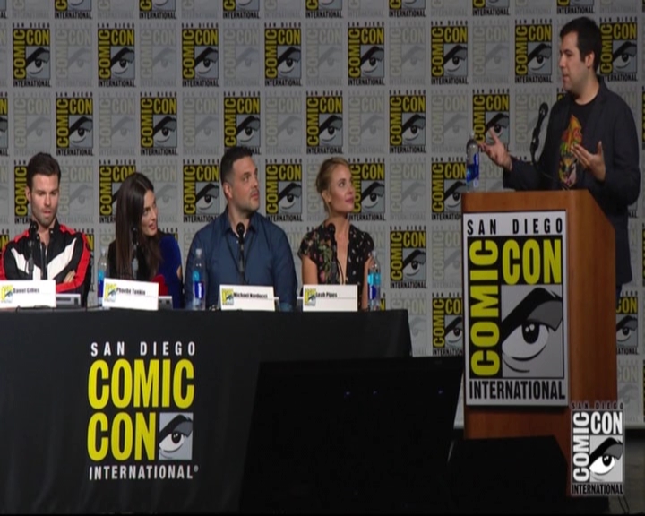 VampireDiariesWorld-dot-nl_TheOriginals_Season3-2015ComicConPanel0978.jpg