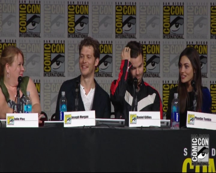 VampireDiariesWorld-dot-nl_TheOriginals_Season3-2015ComicConPanel1517.jpg