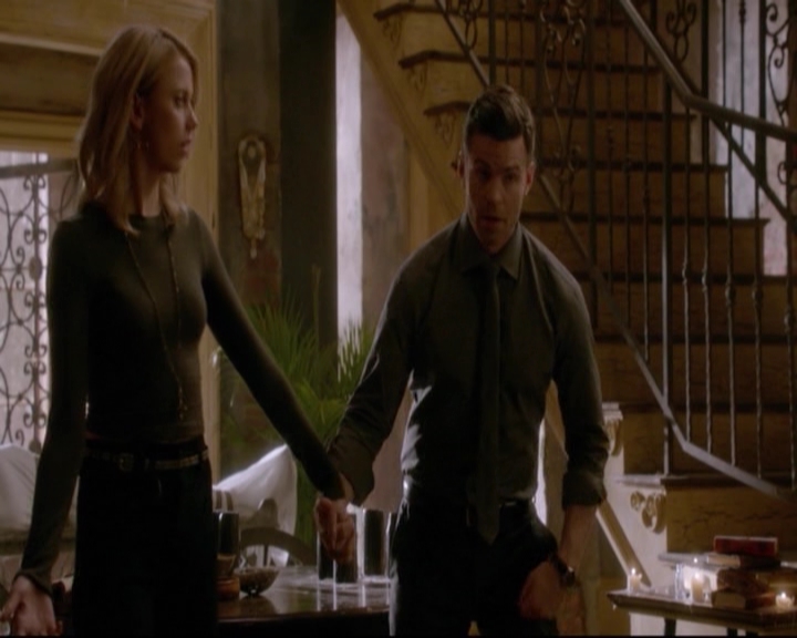 VampireDiariesWorld-dot-nl_TheOriginals_Season3GAGReel0153.jpg