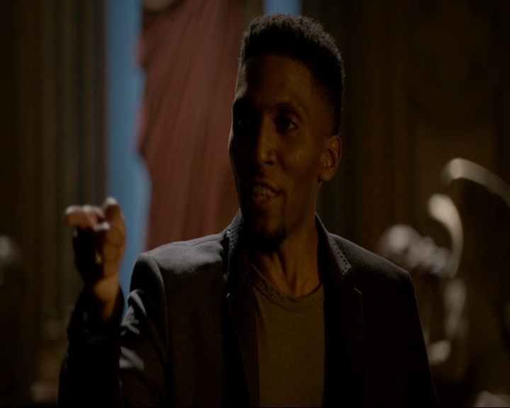 VampireDiaries-dot-nl_TheOriginals4x01GatherUpTheKillers0037.jpg