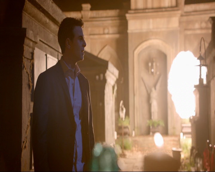 VampireDiaries-dot-nl_TheOriginals4x01GatherUpTheKillers0042.jpg