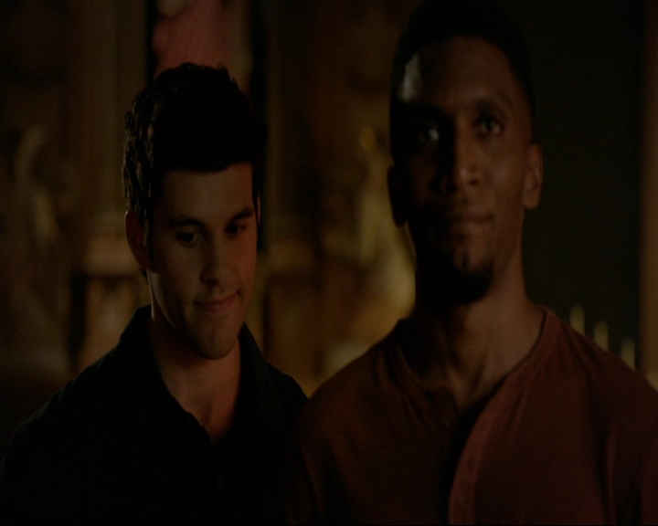 VampireDiaries-dot-nl_TheOriginals4x01GatherUpTheKillers0820.jpg