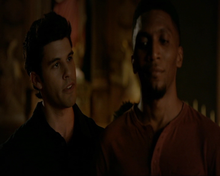 VampireDiaries-dot-nl_TheOriginals4x01GatherUpTheKillers0823.jpg