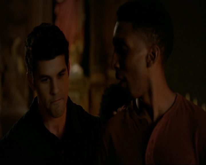 VampireDiaries-dot-nl_TheOriginals4x01GatherUpTheKillers0824.jpg