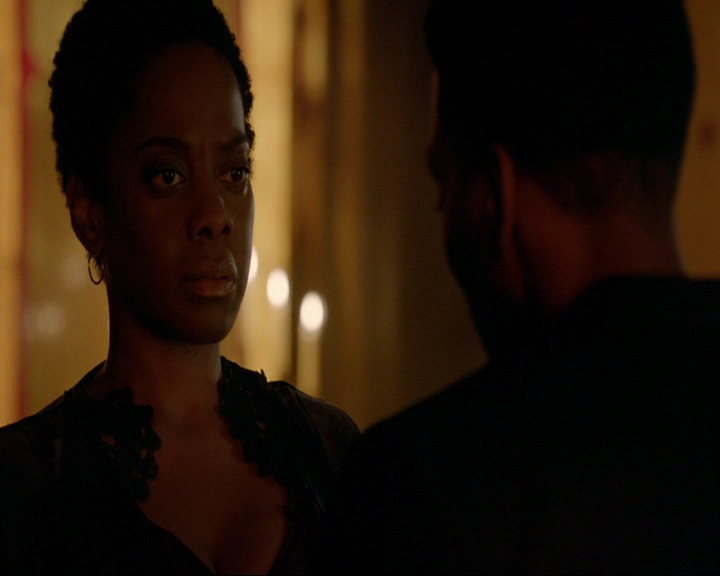 VampireDiaries-dot-nl_TheOriginals4x02NoQuarter0217.jpg