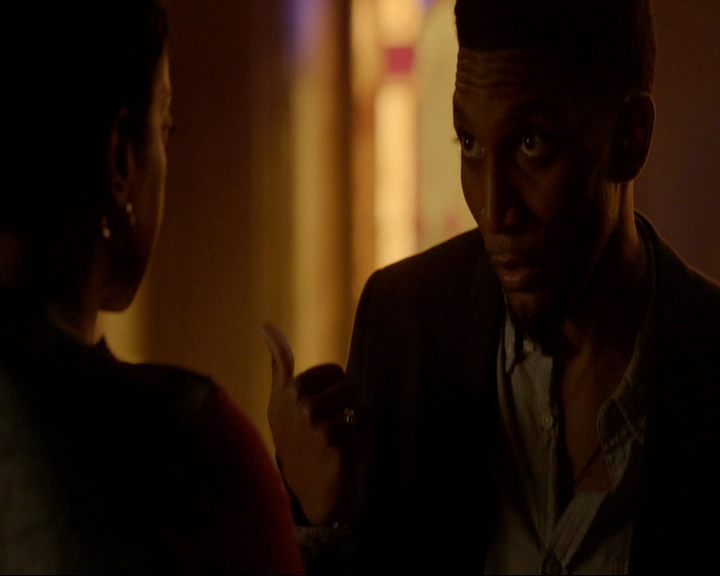 VampireDiaries-dot-nl_TheOriginals4x02NoQuarter0225.jpg