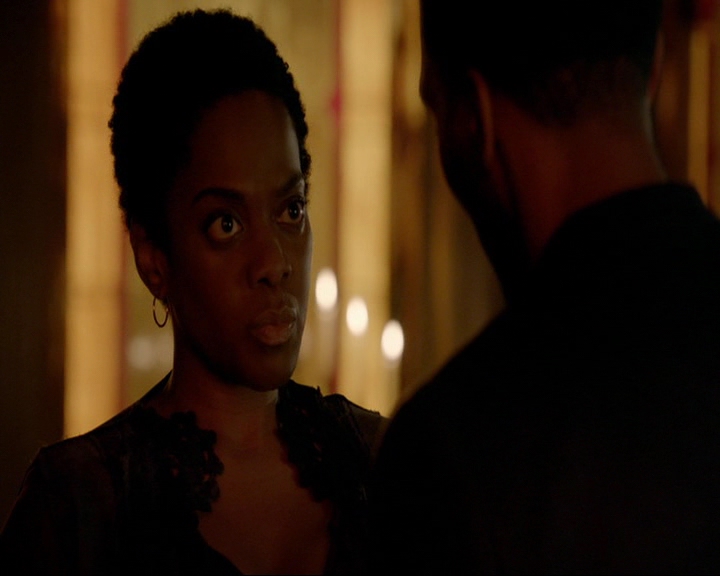 VampireDiaries-dot-nl_TheOriginals4x02NoQuarter0244.jpg