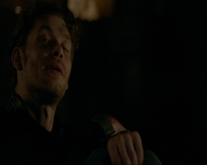 VampireDiaries-dot-nl_TheOriginals4x02NoQuarter0394.jpg