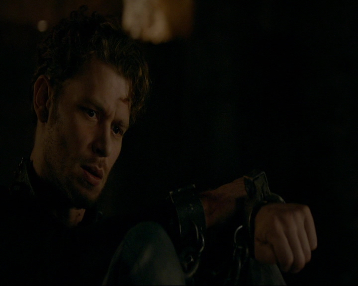 VampireDiaries-dot-nl_TheOriginals4x02NoQuarter0425.jpg