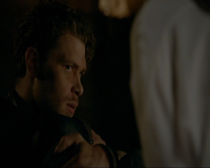 VampireDiaries-dot-nl_TheOriginals4x02NoQuarter0456.jpg