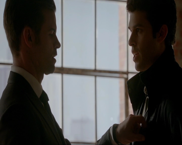 VampireDiaries-dot-nl_TheOriginals4x02NoQuarter0519.jpg