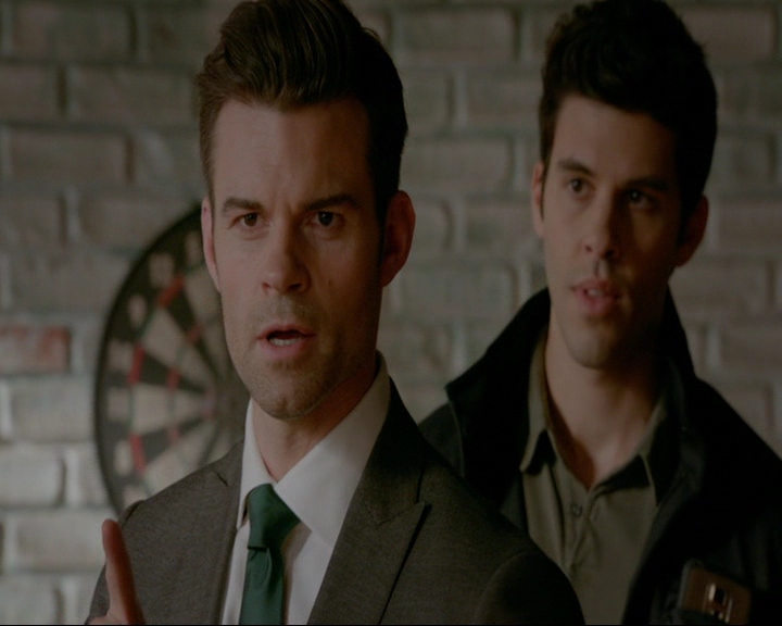 VampireDiaries-dot-nl_TheOriginals4x02NoQuarter0541.jpg