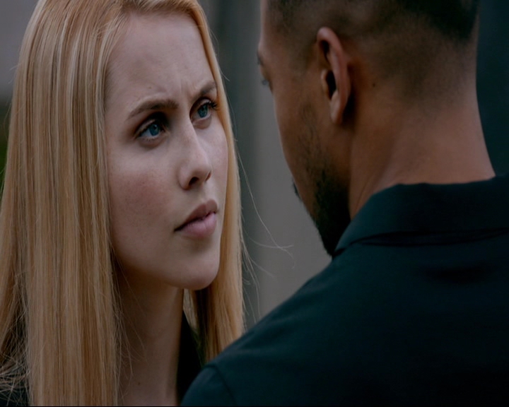 VampireDiaries-dot-nl_TheOriginals4x02NoQuarter0626.jpg