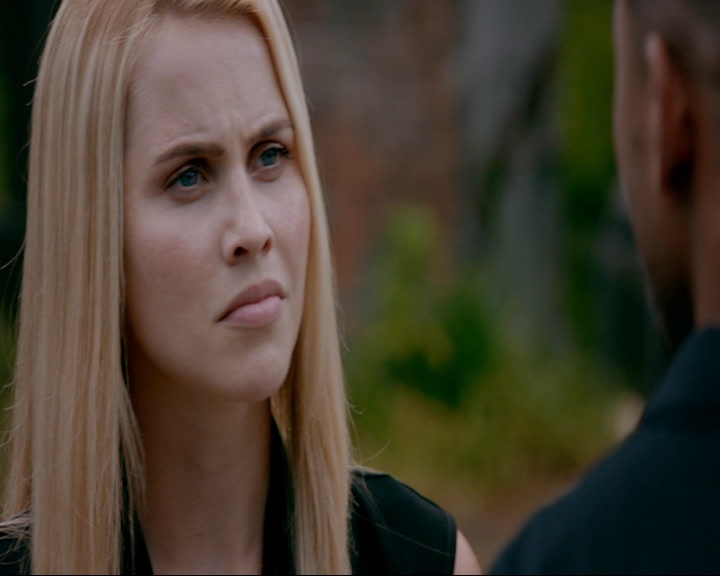 VampireDiaries-dot-nl_TheOriginals4x02NoQuarter0669.jpg