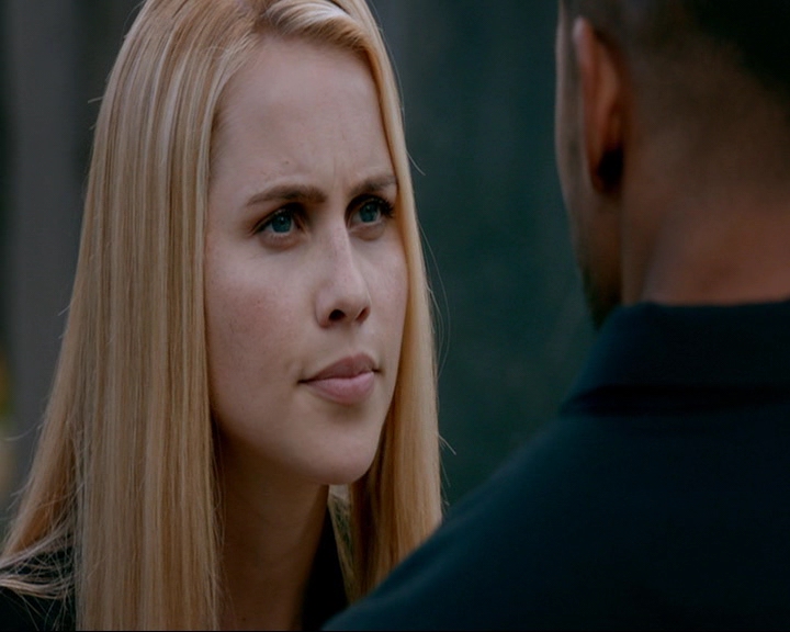 VampireDiaries-dot-nl_TheOriginals4x02NoQuarter0693.jpg