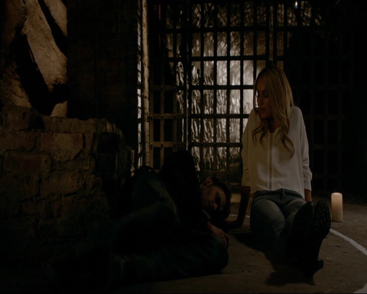 VampireDiaries-dot-nl_TheOriginals4x02NoQuarter0800.jpg