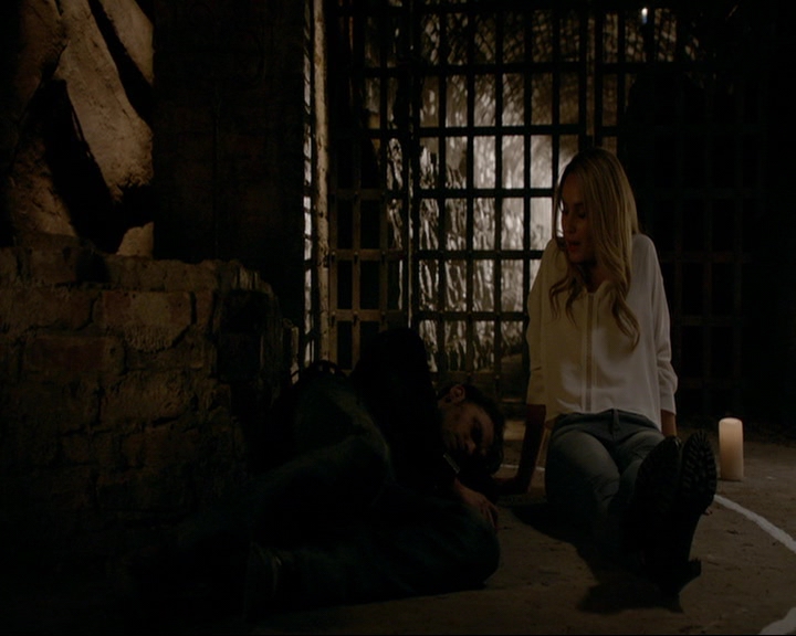 VampireDiaries-dot-nl_TheOriginals4x02NoQuarter0801.jpg