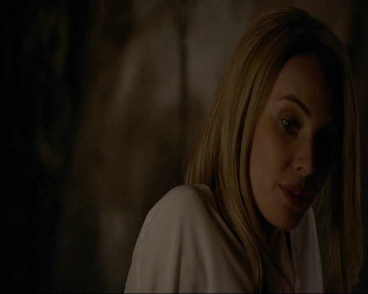 VampireDiaries-dot-nl_TheOriginals4x02NoQuarter0821.jpg