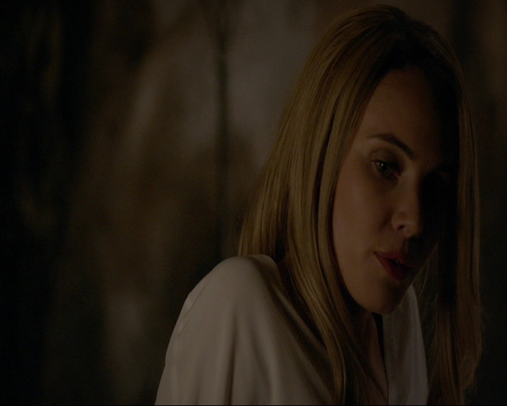 VampireDiaries-dot-nl_TheOriginals4x02NoQuarter0824.jpg