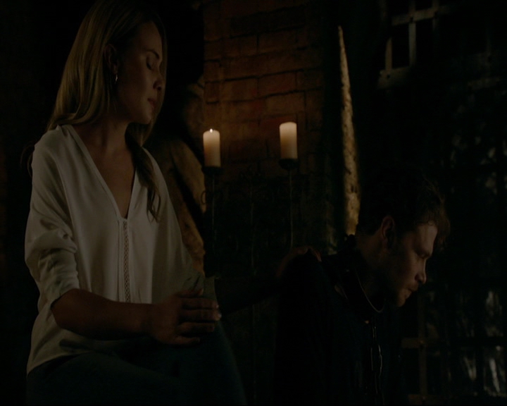 VampireDiaries-dot-nl_TheOriginals4x02NoQuarter1020.jpg