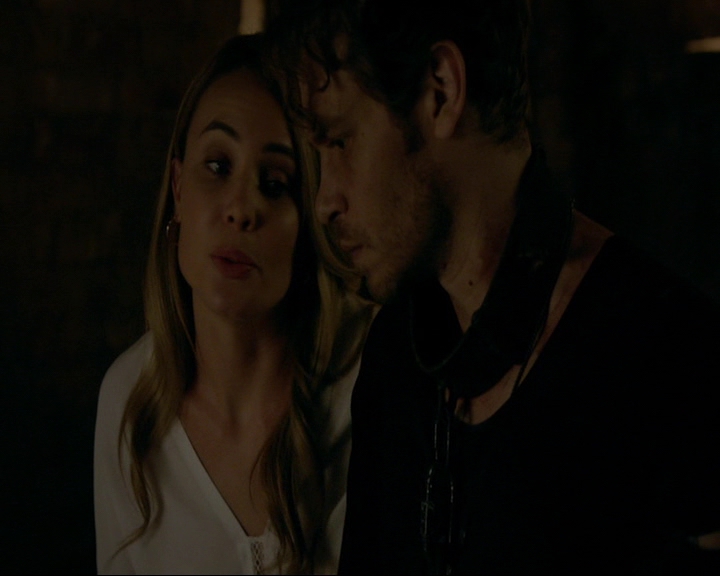 VampireDiaries-dot-nl_TheOriginals4x02NoQuarter1037.jpg