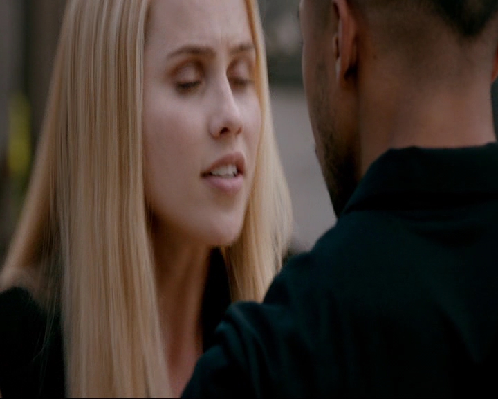 VampireDiaries-dot-nl_TheOriginals4x02NoQuarter1107.jpg