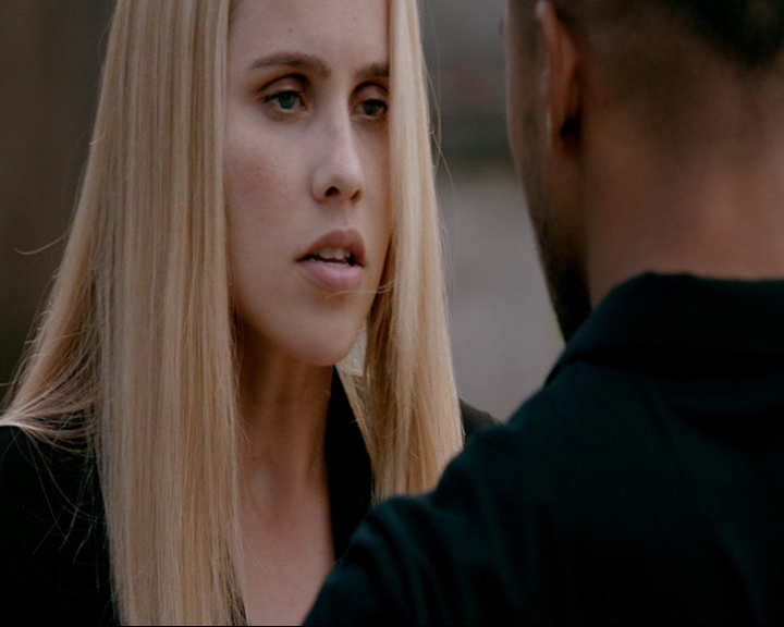 VampireDiaries-dot-nl_TheOriginals4x02NoQuarter1108.jpg