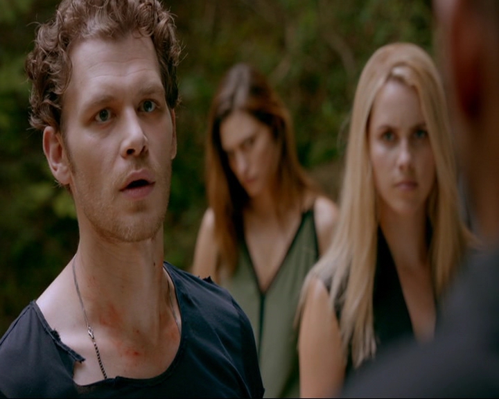 VampireDiaries-dot-nl_TheOriginals4x02NoQuarter1963.jpg