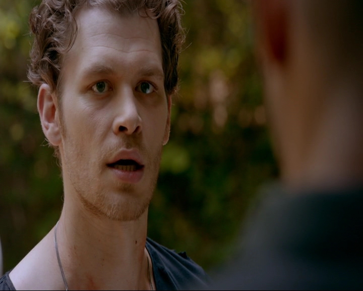 VampireDiaries-dot-nl_TheOriginals4x02NoQuarter1967.jpg