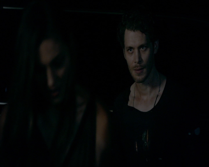 VampireDiaries-dot-nl_TheOriginals4x02NoQuarter2283.jpg