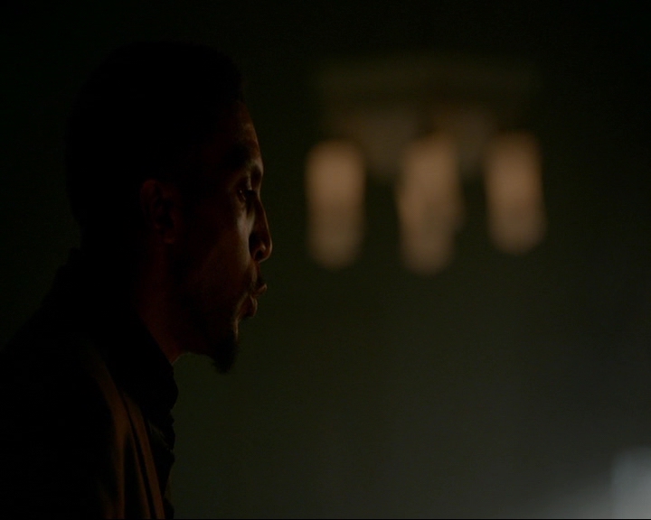 VampireDiaries-dot-nl_TheOriginals4x03HaunterOfRuins0260.jpg