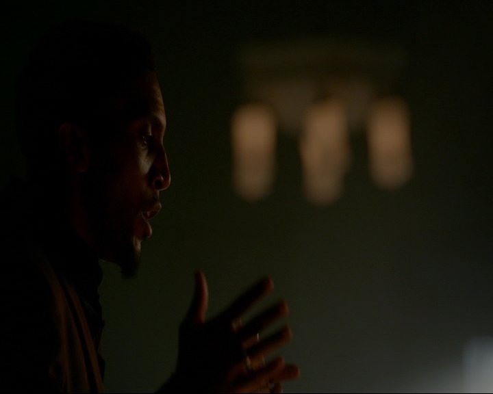 VampireDiaries-dot-nl_TheOriginals4x03HaunterOfRuins0261.jpg