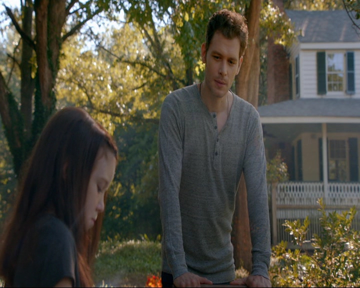 VampireDiaries-dot-nl_TheOriginals4x03HaunterOfRuins0455.jpg