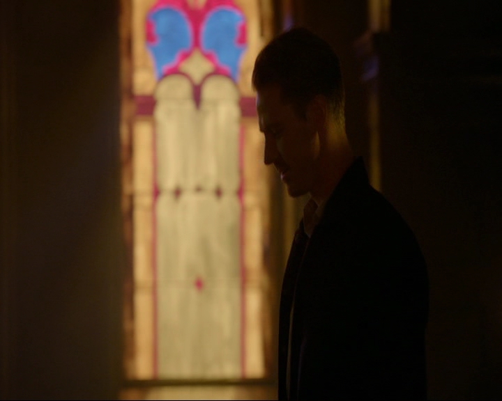 VampireDiaries-dot-nl_TheOriginals4x03HaunterOfRuins0514.jpg