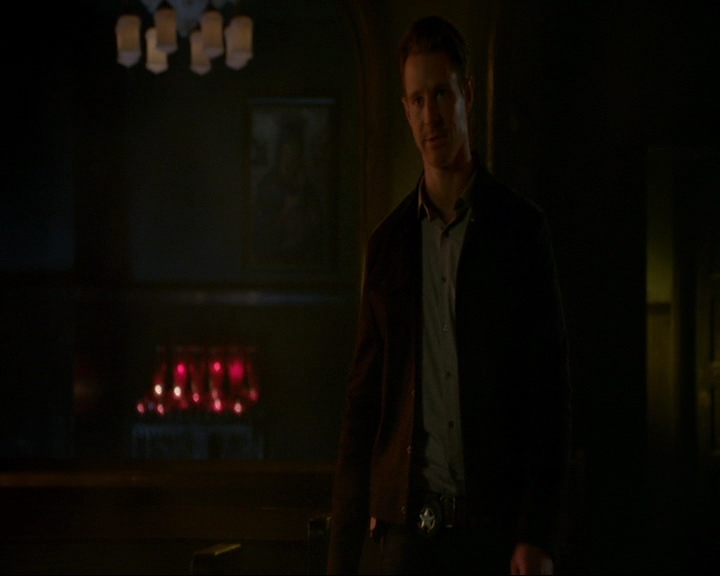 VampireDiaries-dot-nl_TheOriginals4x03HaunterOfRuins0517.jpg